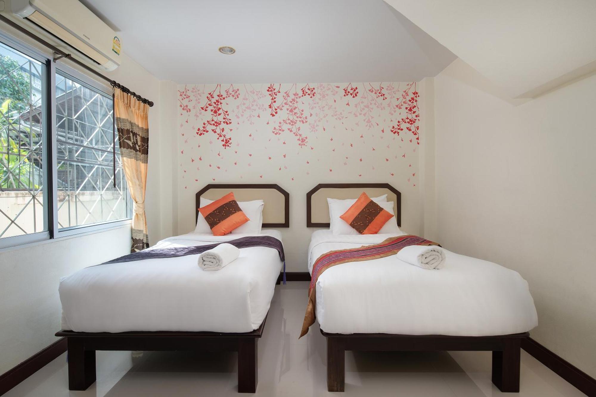Manee Cool Mueang Hotel Chiang Mai Exterior foto