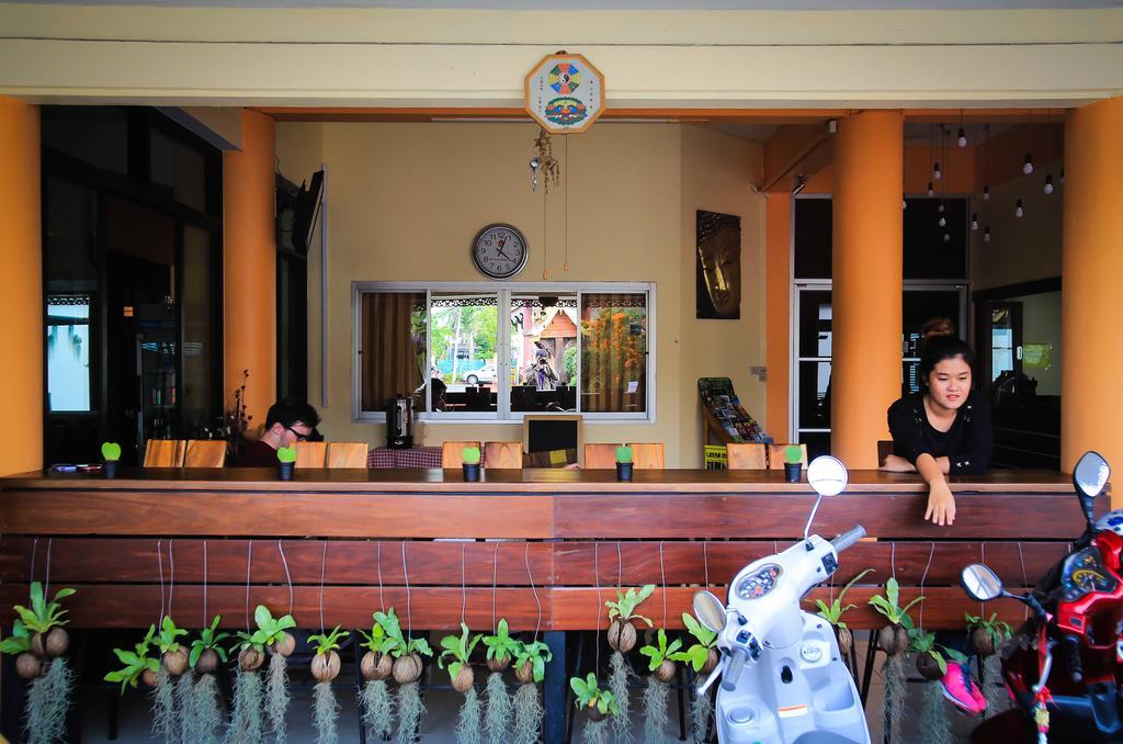 Manee Cool Mueang Hotel Chiang Mai Exterior foto